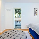 Lena Guest house