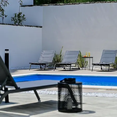 Lena Guest house 5*