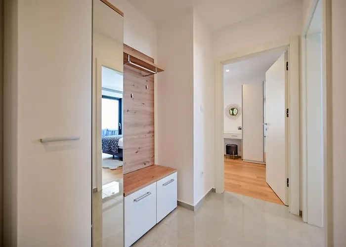 Lena Casa de hóspedes 5*